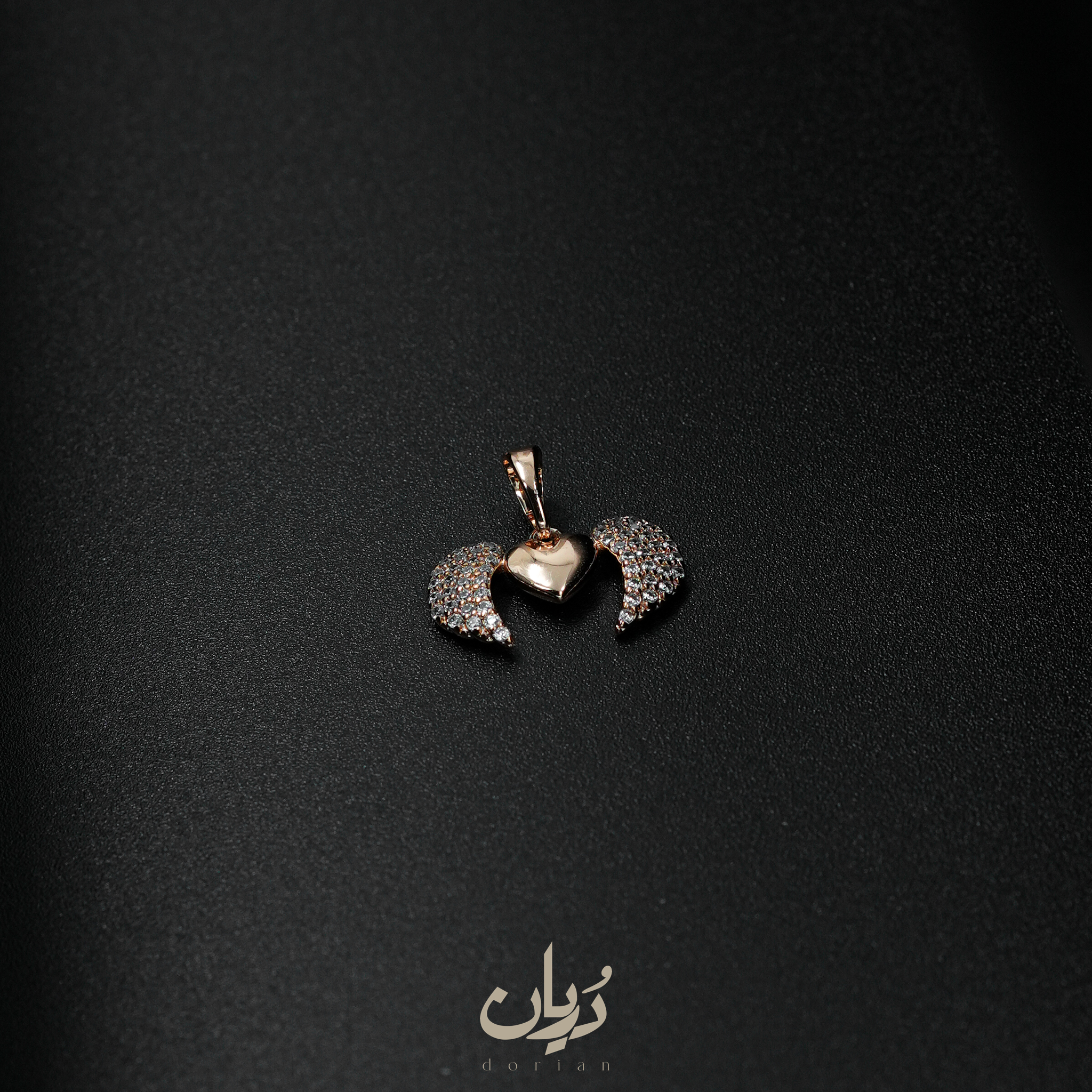 آویز گردن قلب بال دار